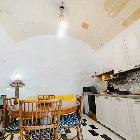 别墅 19th Century Trullo Raeda In The Middle Of Nature *