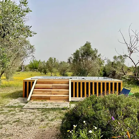 19th Century Trullo Raeda In The Middle Of Nature *